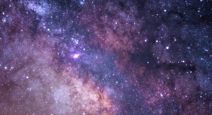 Is ʻOumuamua still debated among top scientists?